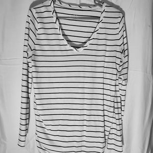 *MATERNITY * striped long sleeve shirt